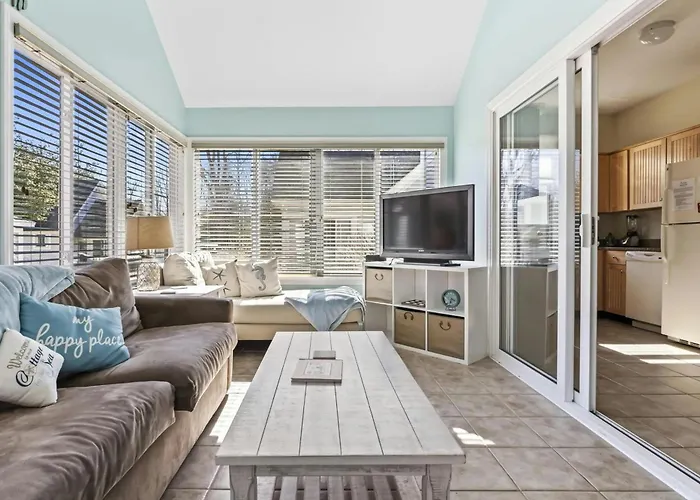 Cottages At Summer Village Beach Get-A-Way